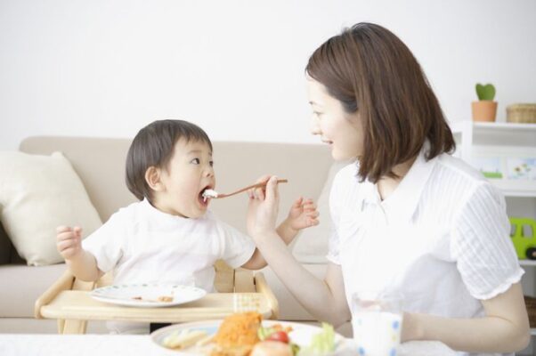hình ảnh chăm bé