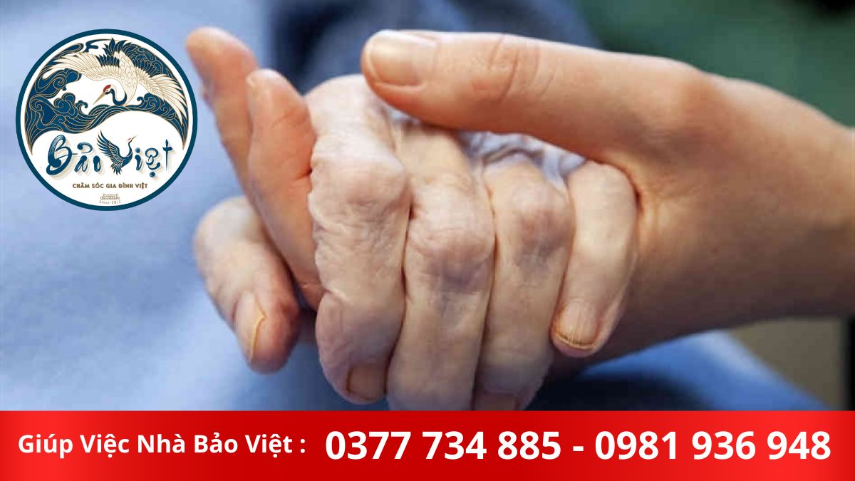 Dịch vụ chăm sóc người già Quận 9