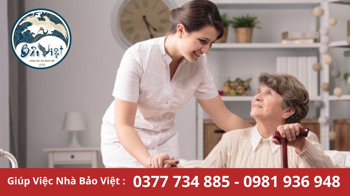 Chăm người già Quận 12 tại nhà