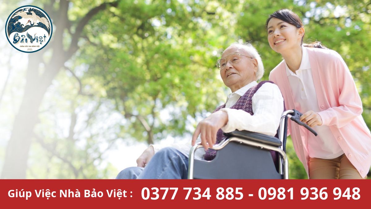 Công việc nhân viên dịch vụ chăm sóc người già Hóc Môn.